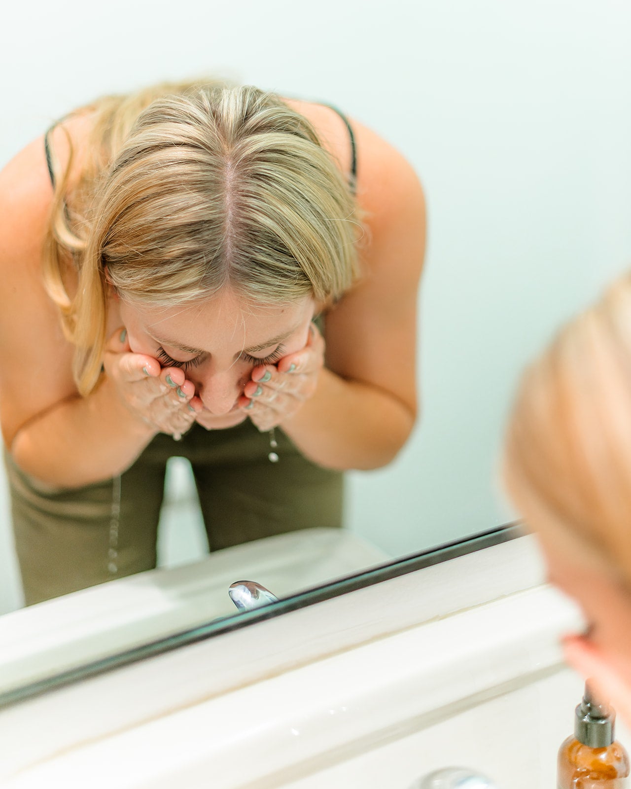 Liquid Cleanser (aka: light weight clarifying wash)