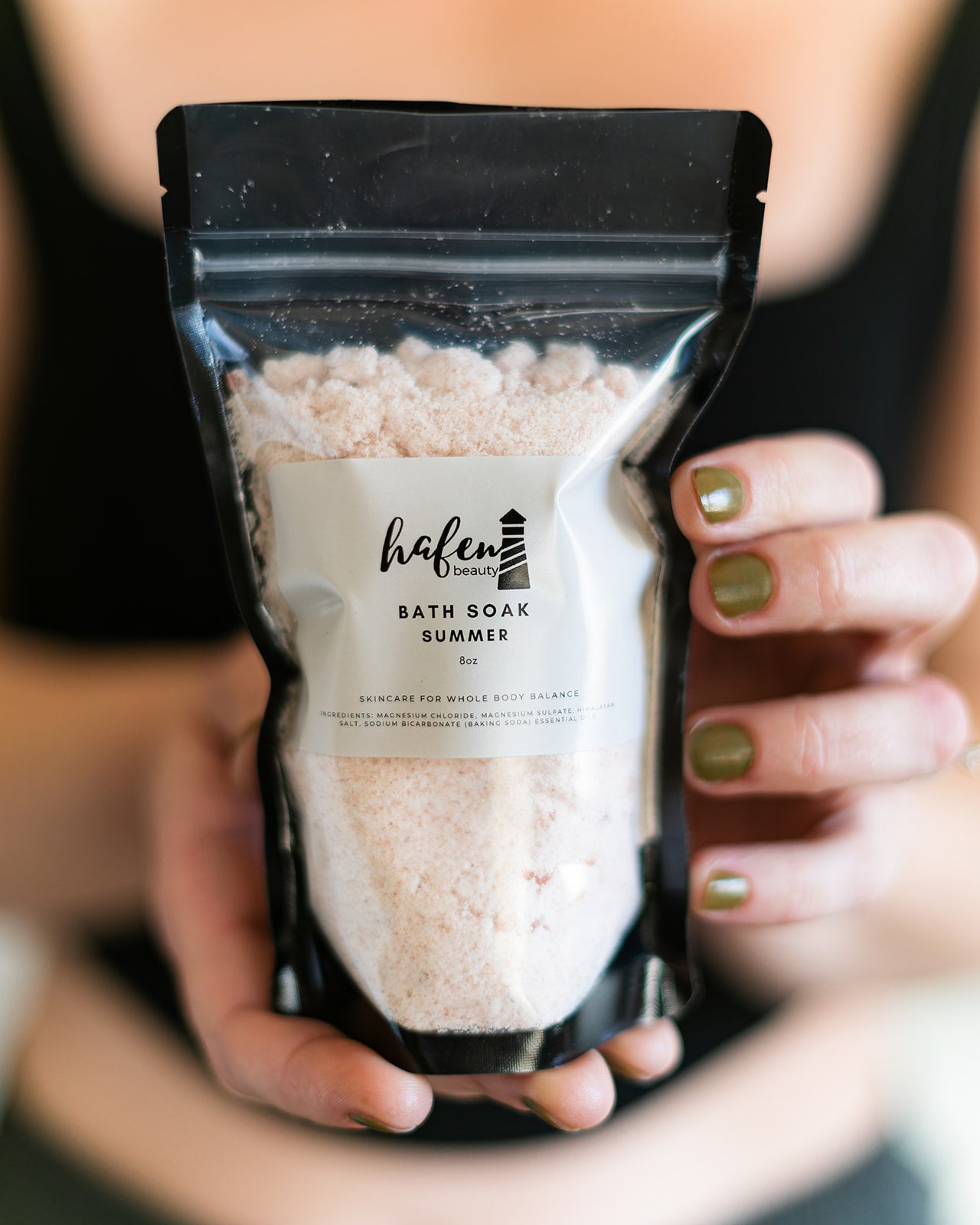 Relaxing Bath Soak with Magnesium